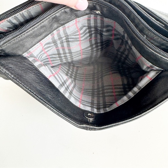 Bruno Rossi Black Leather Shoulder Bag - Picture 9 of 9